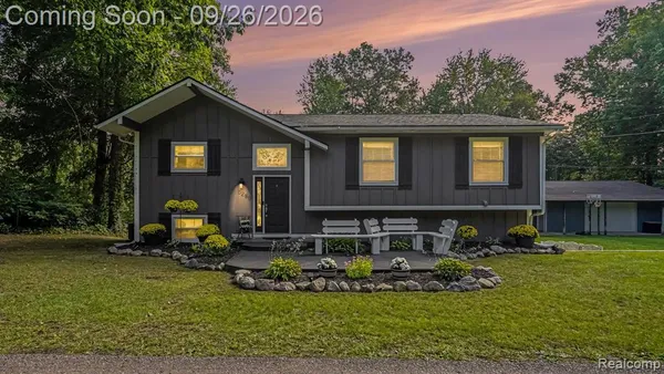 $685,000 | 5280 Crestover, Pinckney, MI 48169