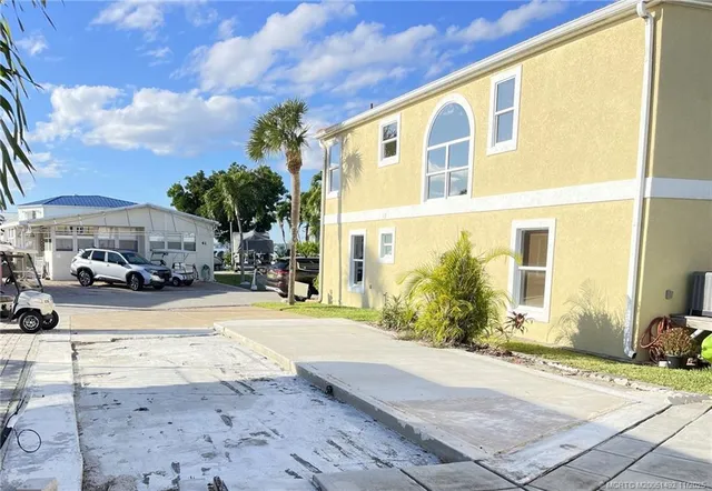 $174,300 | 105 Nettles Boulevard, Jensen Beach, FL 34957