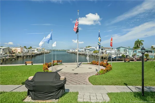 $174,300 | 105 Nettles Boulevard, Jensen Beach, FL 34957