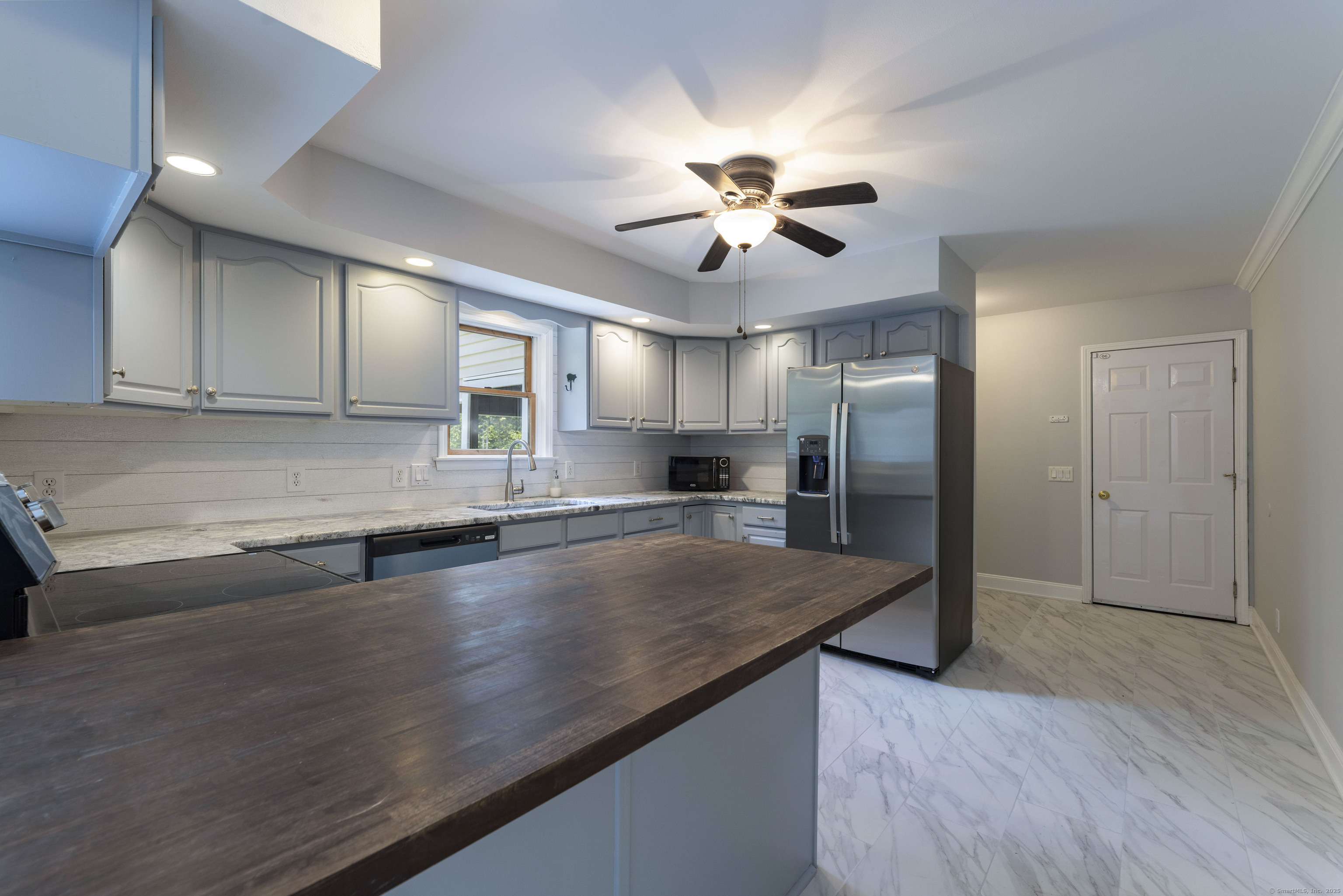 101 Center Road Woodstock, CT 06281 - Photo 14 of 40