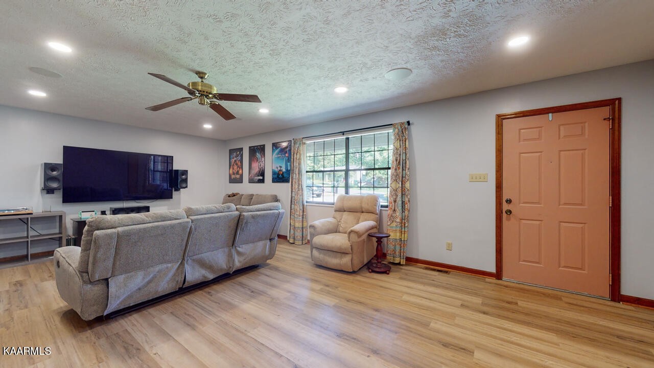 8801 Nubbin Ridge Road Knoxville, TN 37923 - Photo 6 of 30 Gallery Image 6