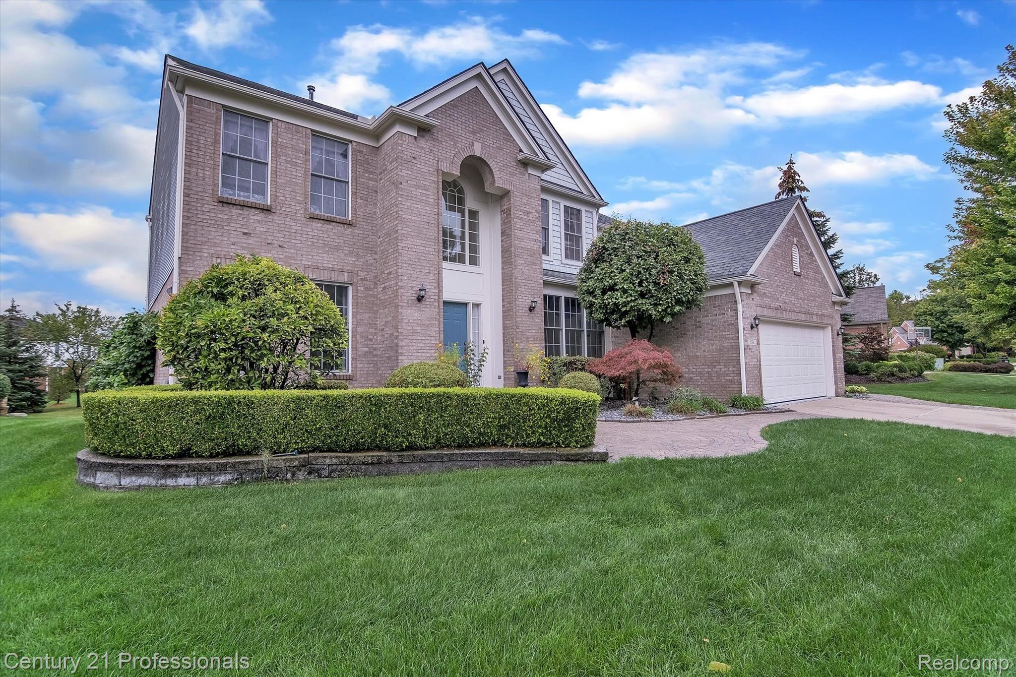 536 Bedlington Drive Rochester, MI 48307 - Photo 1 of 54 01-536 Bedlington Dr-Windowstill Real Estate Photography-2.jpg