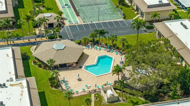 $199,000 | 12300 Vonn Road, Unit 6105, Largo, FL 33774