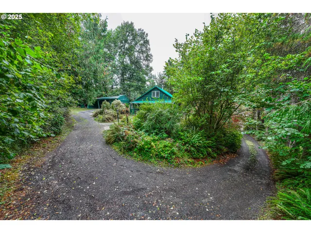 $535,000 | 29 Neal Loop, Toledo, OR 97391