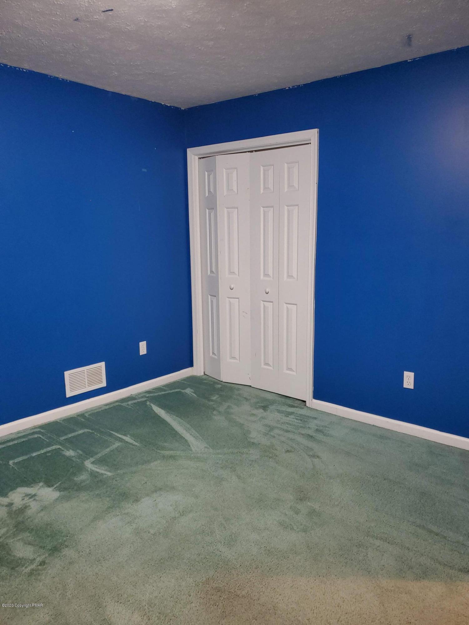 2147 Titania Road Tobyhanna, PA 18466 - Photo 20 of 32 Bdrm #2