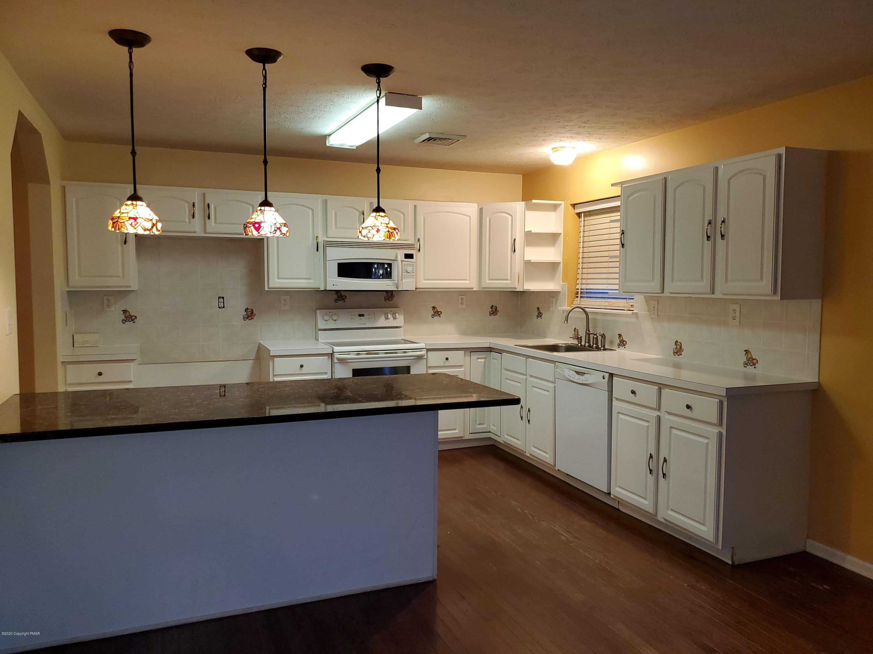 2147 Titania Road Tobyhanna, PA 18466 - Photo 7 of 32 Open Kitchen
