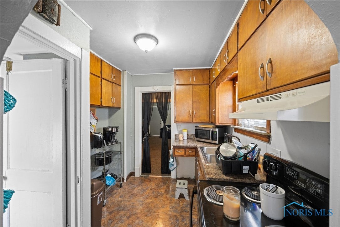 1838 Duncan Road Toledo, OH 43613 - Photo 12 of 20 Gallery Image 12