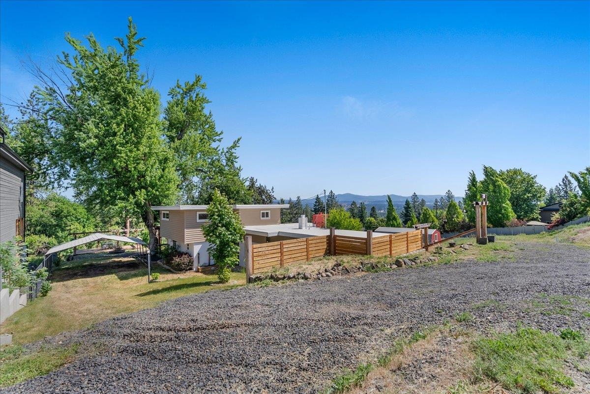 1708 West Toni Rae Drive Spokane, WA 99218 - Photo 3 of 49 Gallery Image 3