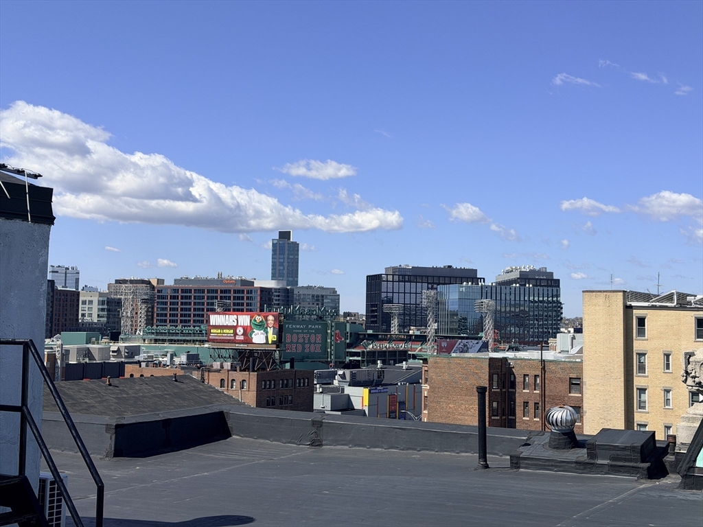 464 Commonwealth Avenue, Unit 72 Boston, MA 02215 - Photo 13 of 18 a view of a city