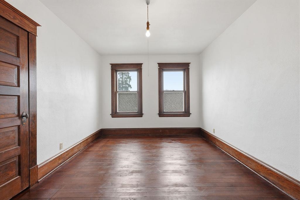 313 East Gordon Avenue Spokane, WA 99207 - Photo 23 of 38