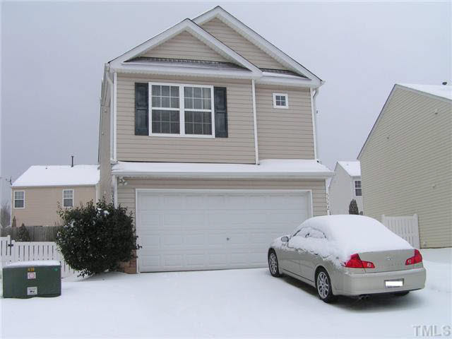 5542 Golden Moss Trail Raleigh, NC 27613 - Photo 1 of 25 .