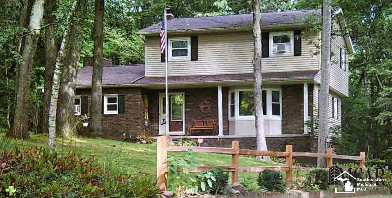 13046 West Dunbar Road Dundee, MI 48131 - Photo 1 of 21