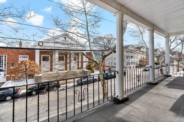 $799,900 | 154 Oakland Avenue, Providence, RI 02908