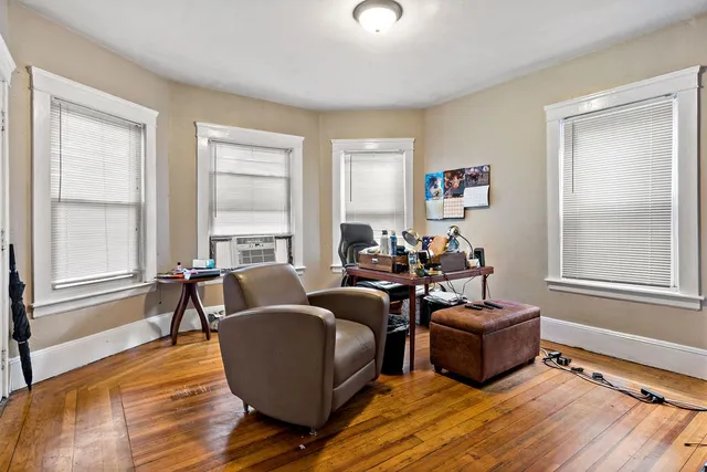 $799,900 | 154 Oakland Avenue, Providence, RI 02908