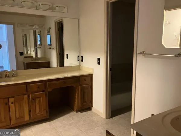 $405,000 | 5417 Trentham Drive, Atlanta, GA 30338