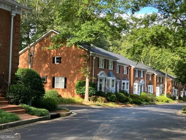 $405,000 | 5417 Trentham Drive, Atlanta, GA 30338