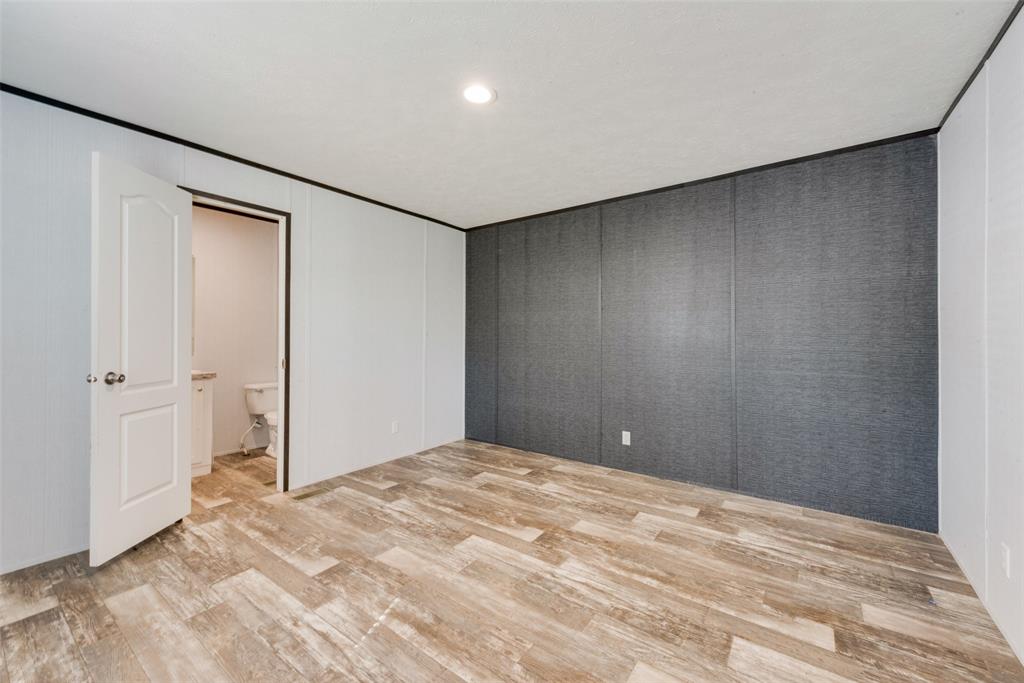 60 Tecumseh Road Valley View, TX 76272 - Photo 11 of 17 a view of empty room