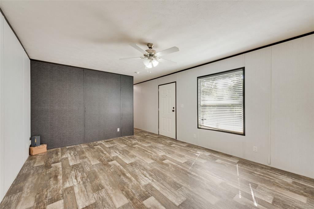 60 Tecumseh Road Valley View, TX 76272 - Photo 5 of 17 a view of an empty room with a window
