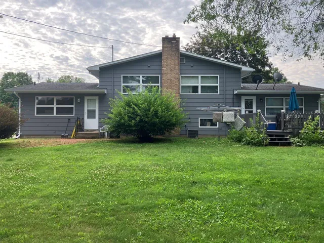 $249,000 | 229 Park Lane, Clintonville, WI 54929