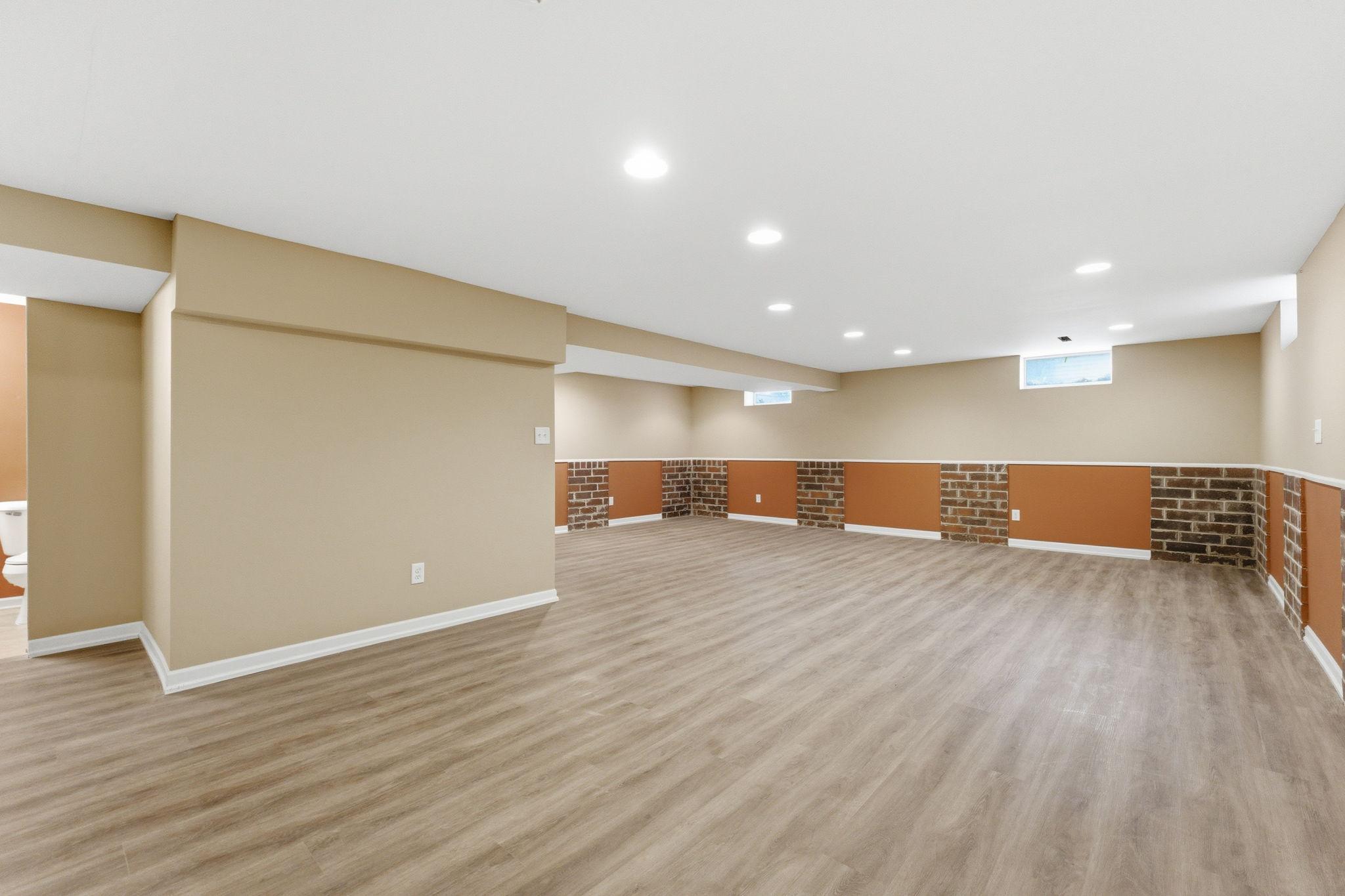 900 Green Street Hudson, WI 54016 - Photo 27 of 39