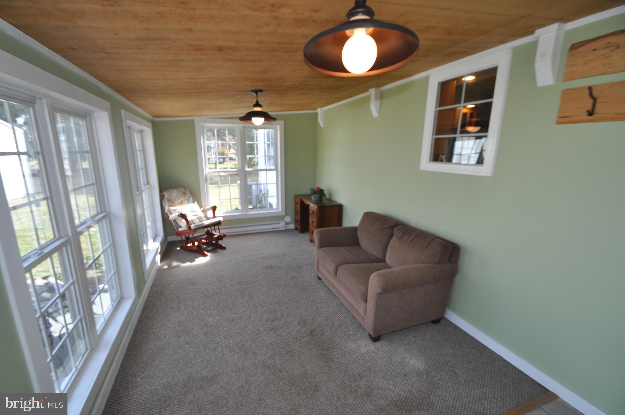690 Georgetown Road Littlestown, PA 17340 - Photo 16 of 32 Four season room off of kitchen.