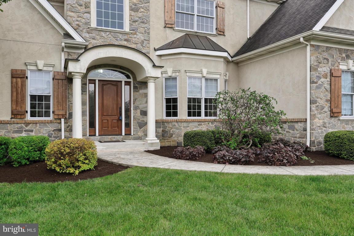 504 Dorset Street Lititz, PA 17543 - Photo 3 of 49 Gallery Image 3
