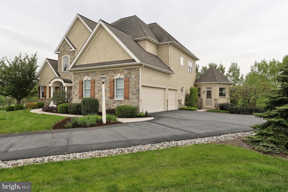 504 Dorset Street Lititz, PA 17543 - Photo 4 of 49 Gallery Image 4