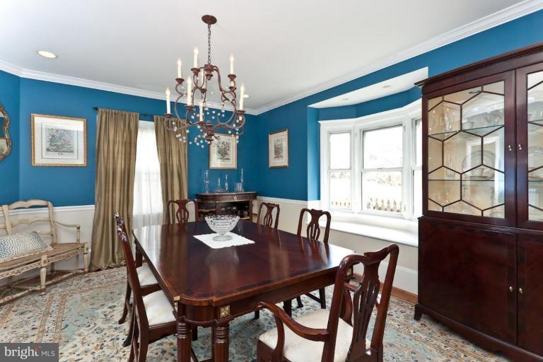 6 St Johns Road Baltimore, MD 21210 - Photo 3 of 21 Dining Room
