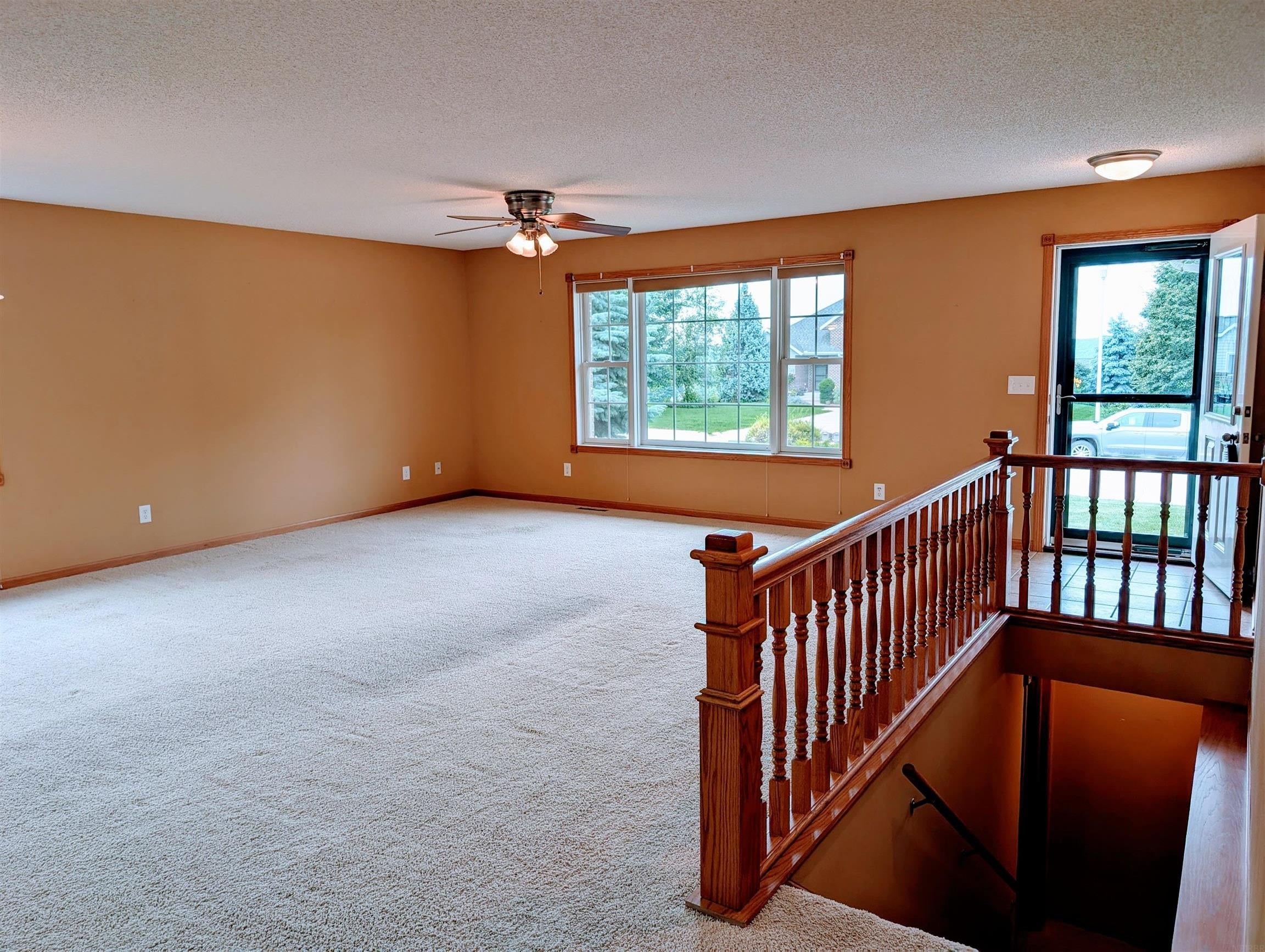 1007 Linden Street Decorah, IA 52101 - Photo 6 of 19 Gallery Image 6