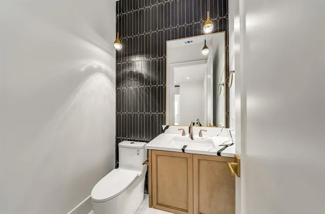 $3,500,000 | 1972 Carter Lane, Gunter, TX 75058