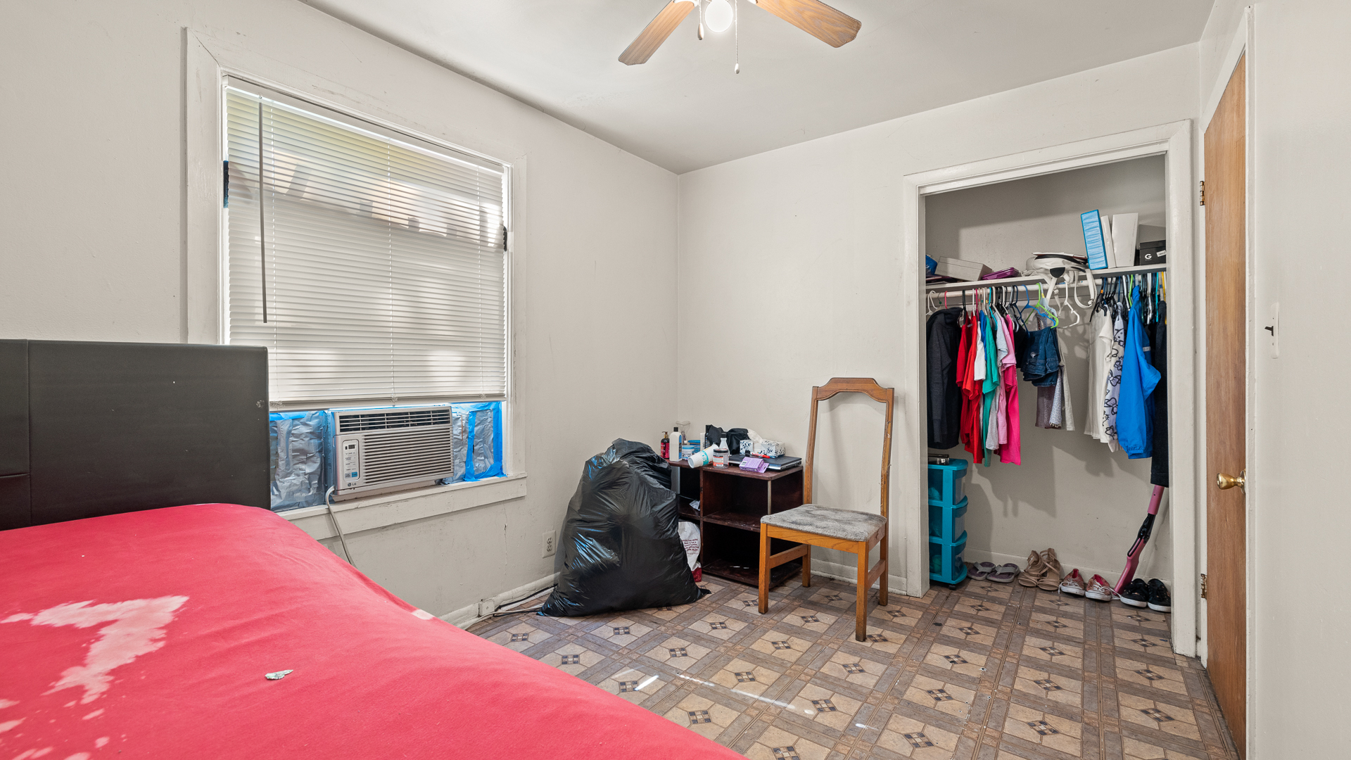 352 West 118th Street Chicago, IL 60628 - Photo 11 of 49