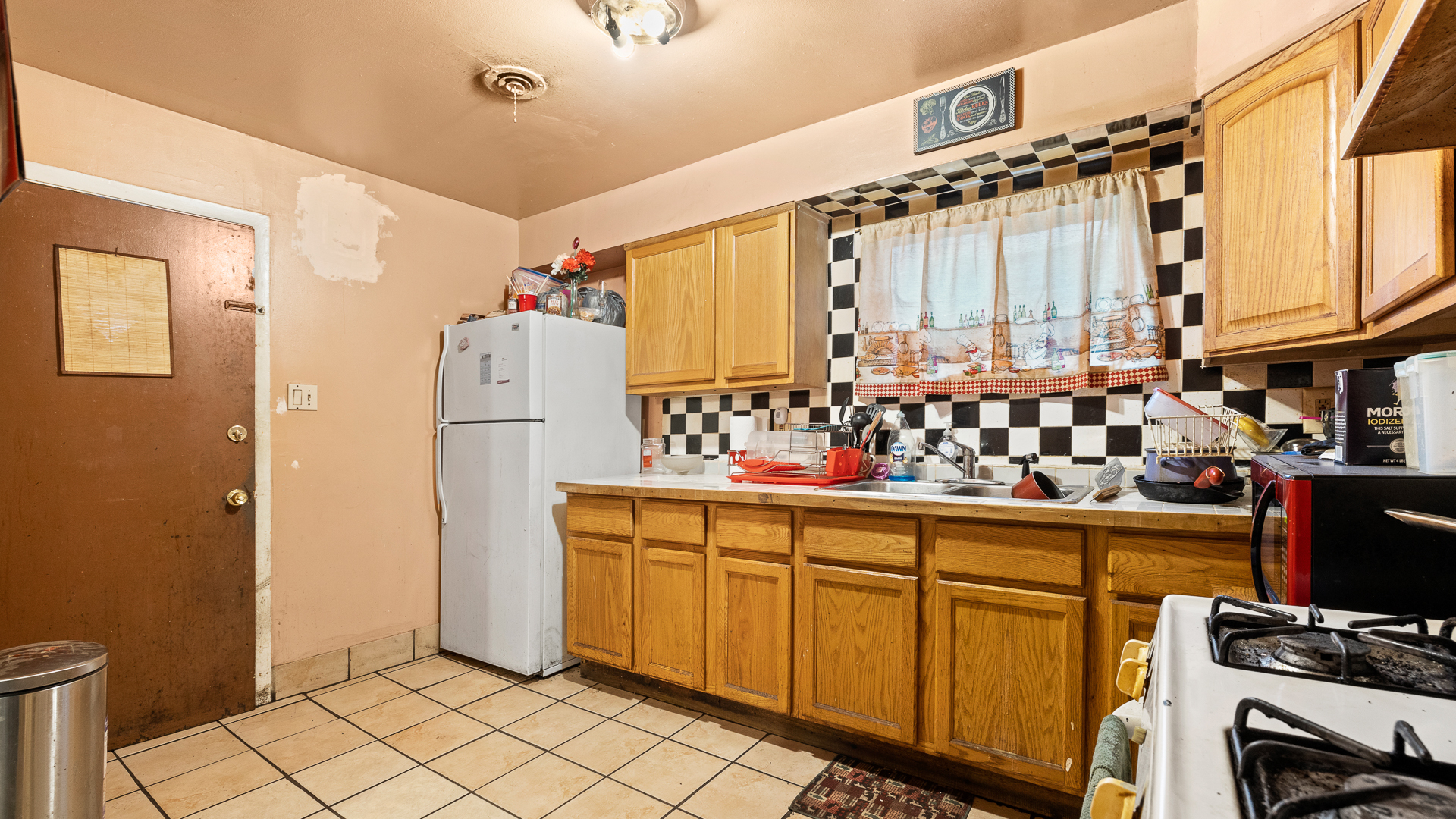 352 West 118th Street Chicago, IL 60628 - Photo 14 of 49