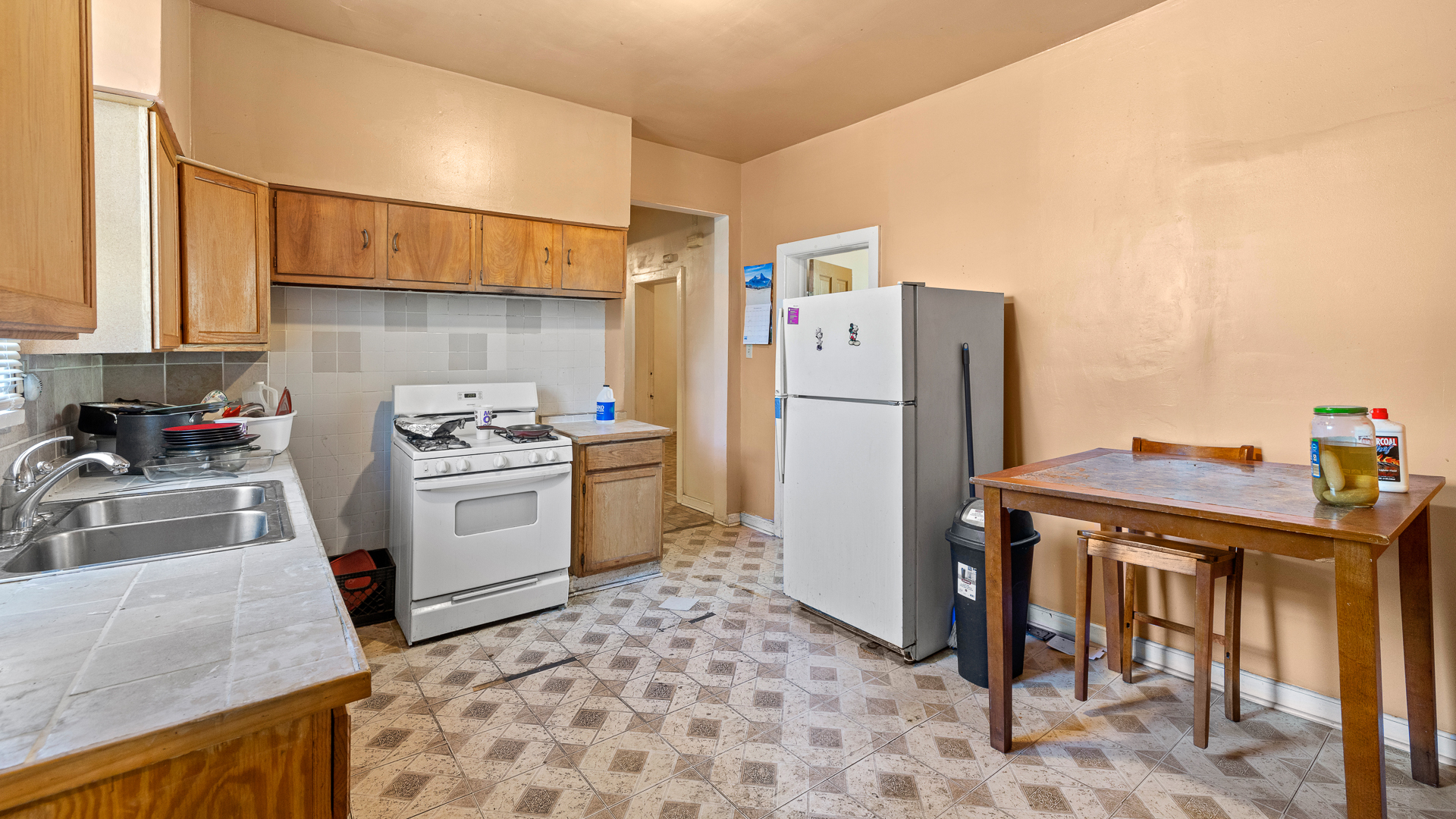 352 West 118th Street Chicago, IL 60628 - Photo 20 of 49
