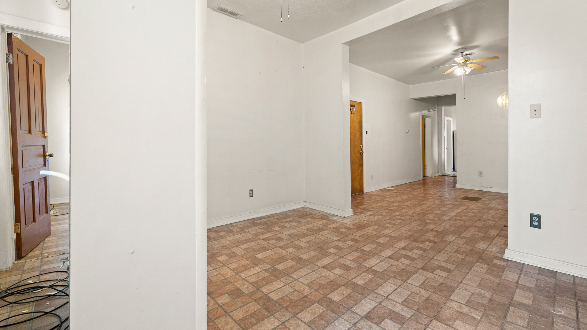 352 West 118th Street Chicago, IL 60628 - Photo 33 of 49