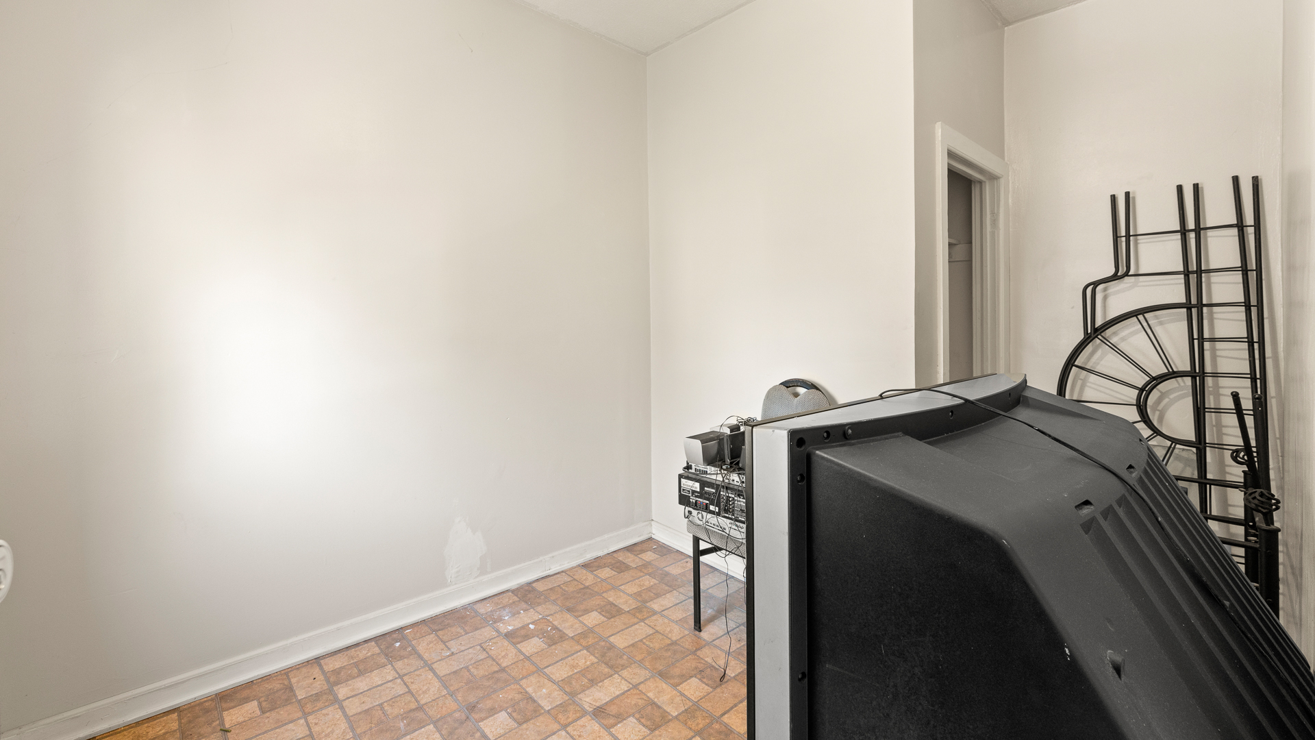 352 West 118th Street Chicago, IL 60628 - Photo 34 of 49