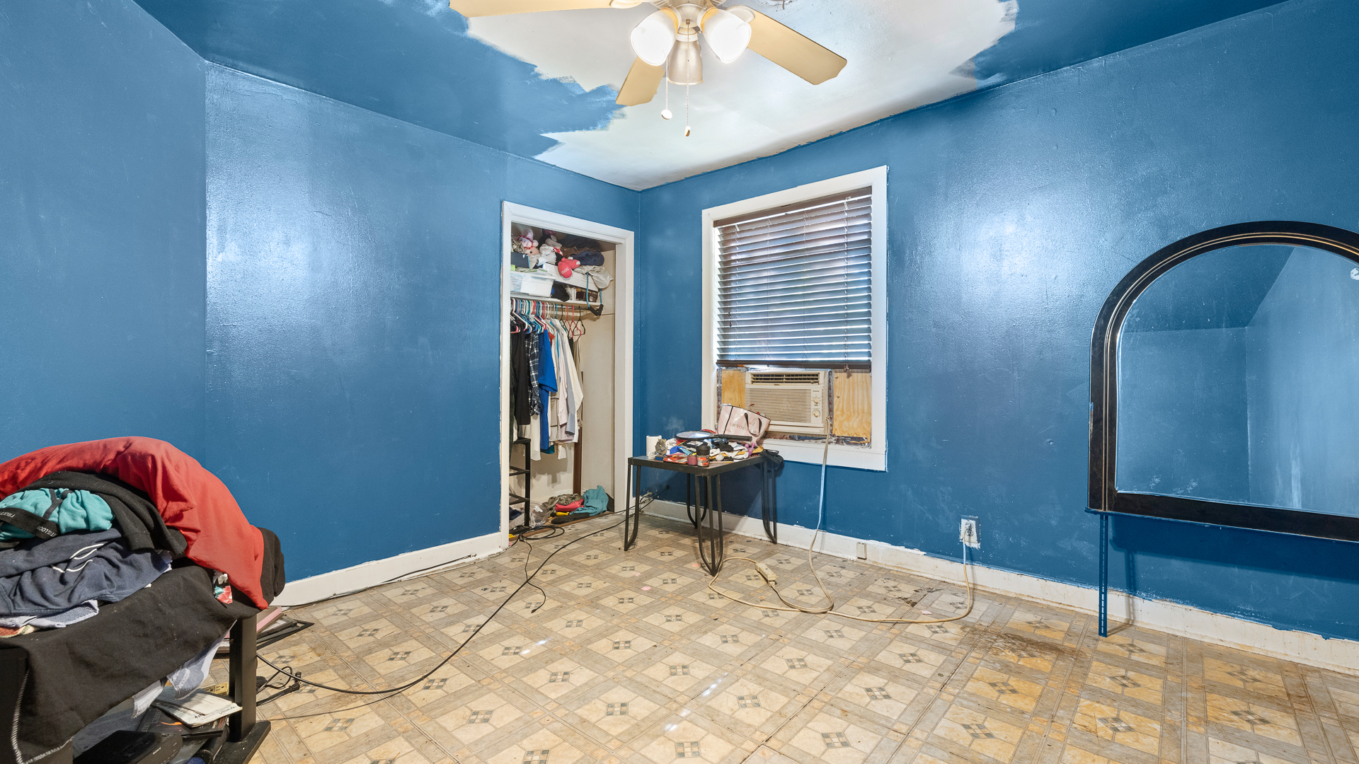 352 West 118th Street Chicago, IL 60628 - Photo 8 of 49