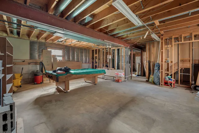 $300,000 | 4149 Oglesby Avenue, Gurnee, IL 60031