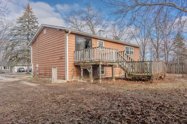 $300,000 | 4149 Oglesby Avenue, Gurnee, IL 60031