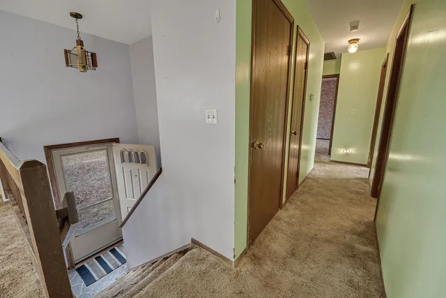 $300,000 | 4149 Oglesby Avenue, Gurnee, IL 60031