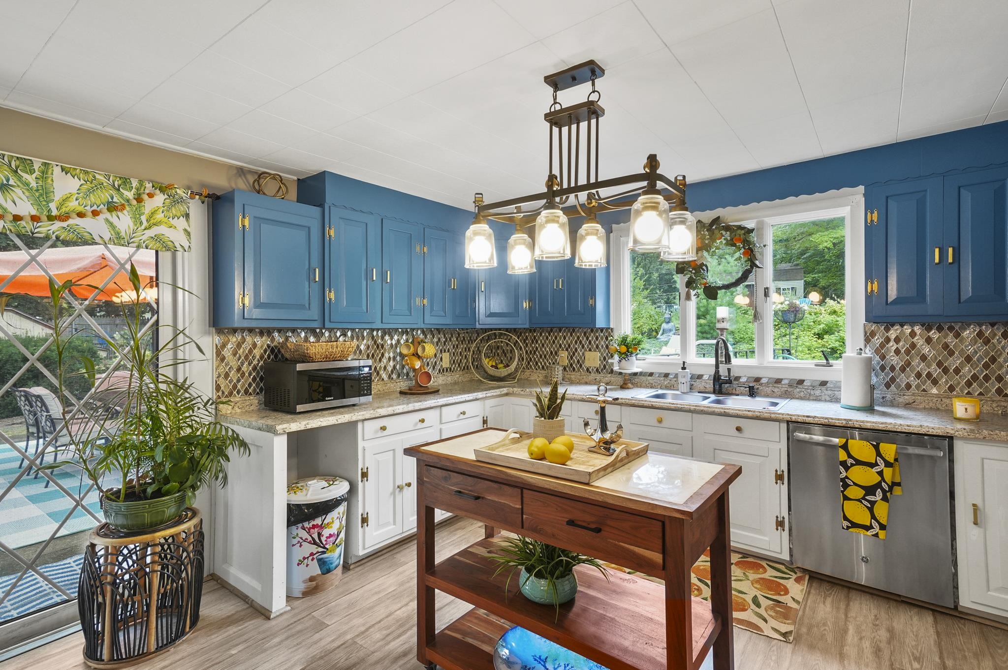 72 Millville Circle Salem, NH 03079 - Photo 11 of 42