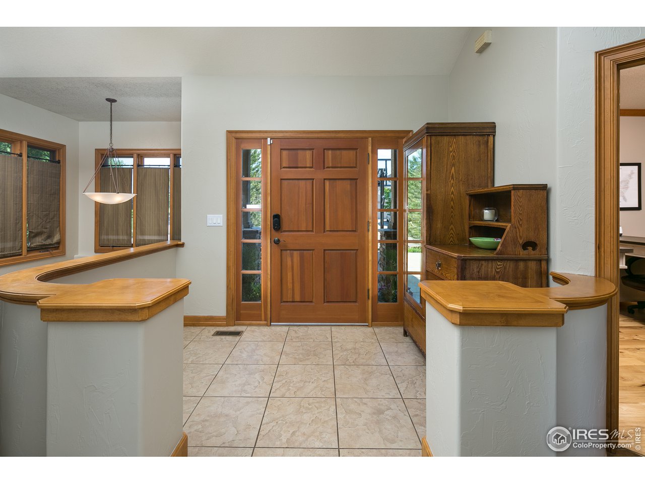 7507 Plateau Road Greeley, CO 80634 - Photo 7 of 35 Grand Entry Way