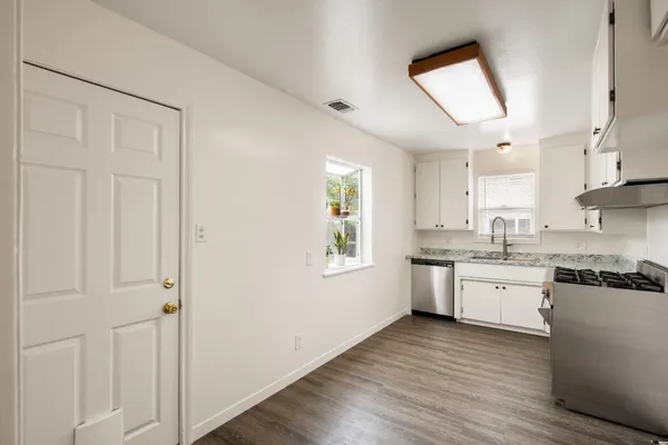 $585,000 | 5640 33rd Avenue, Sacramento, CA 95824