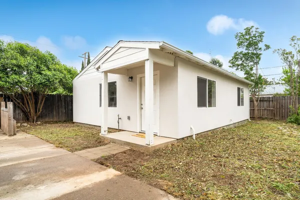 $585,000 | 5640 33rd Avenue, Sacramento, CA 95824