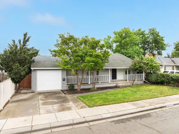 $585,000 | 5640 33rd Avenue, Sacramento, CA 95824