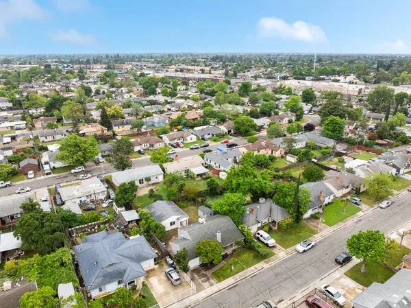 $585,000 | 5640 33rd Avenue, Sacramento, CA 95824