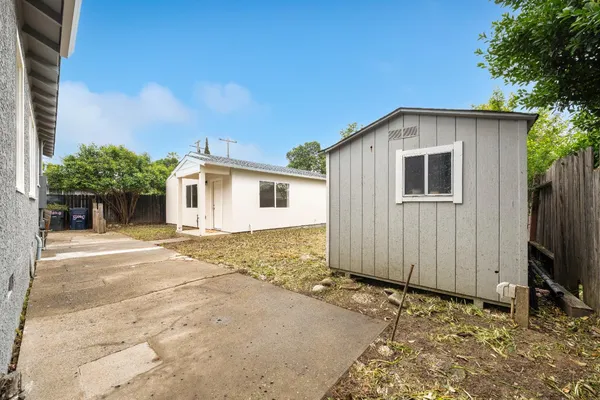 $585,000 | 5640 33rd Avenue, Sacramento, CA 95824
