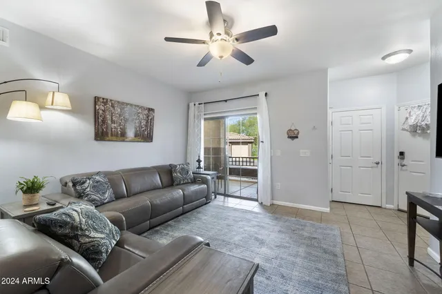 $4,250 | 10136 East Southern Avenue, Unit 1067, Mesa, AZ 85209