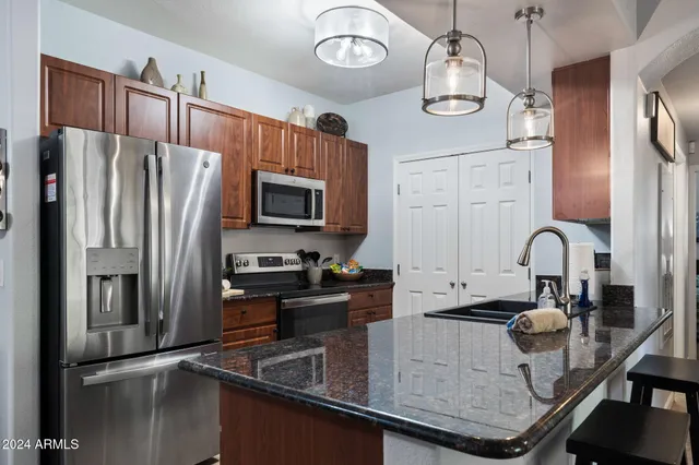 $4,250 | 10136 East Southern Avenue, Unit 1067, Mesa, AZ 85209