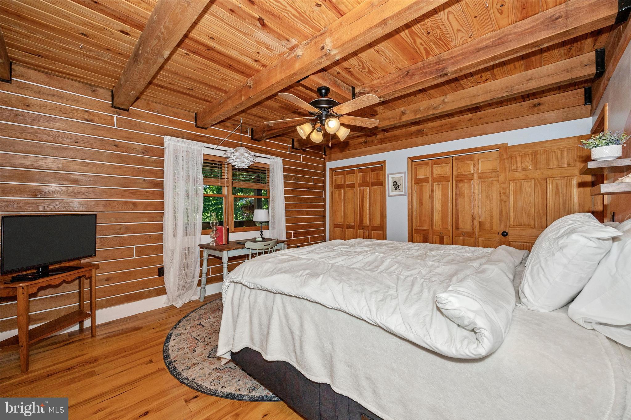 7307 Black Road Thurmont, MD 21788 - Photo 11 of 54 Main level bedroom 1