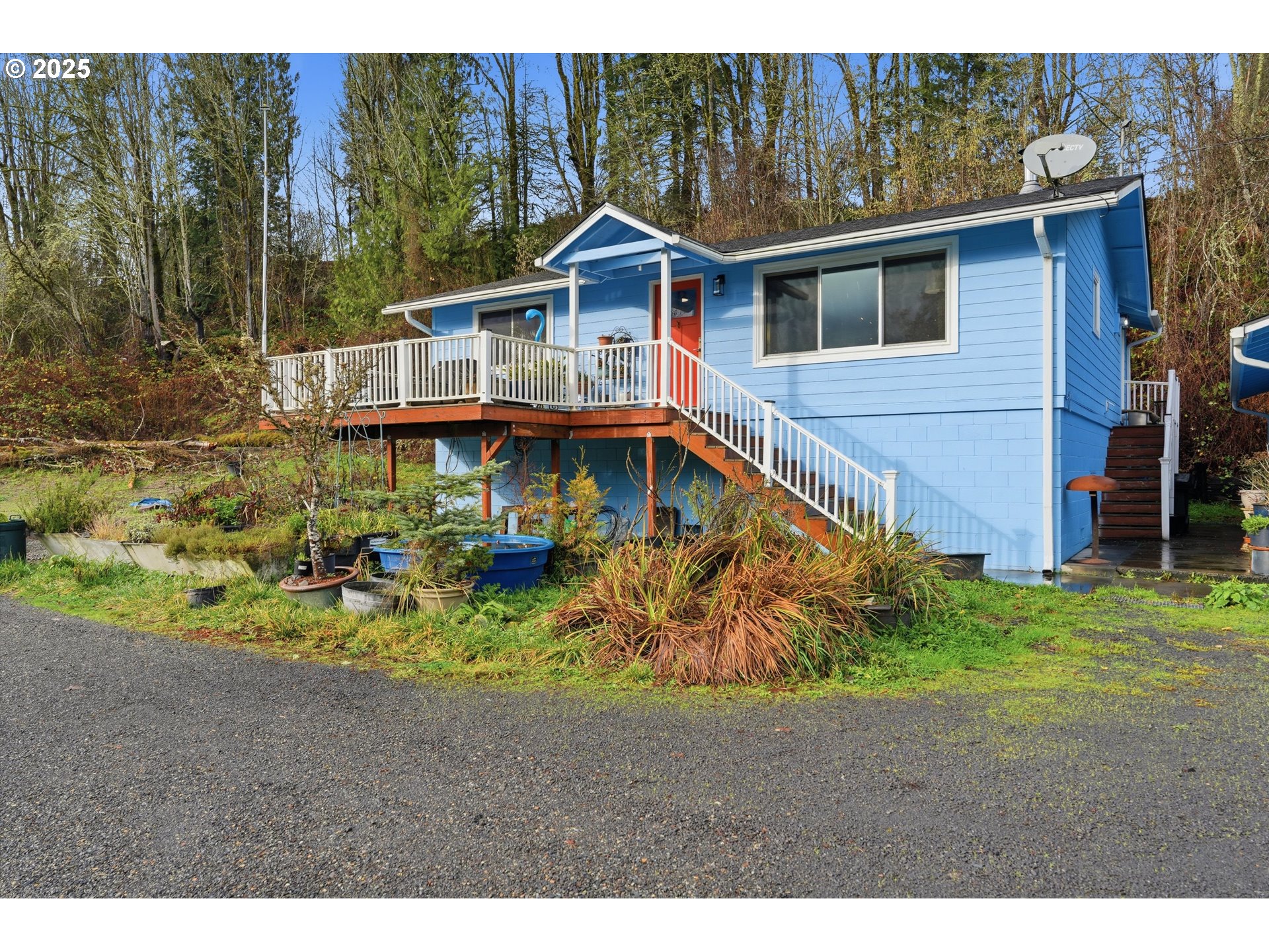 120 Sandy Bend Road Castle Rock, WA 98611 - Photo 2 of 28